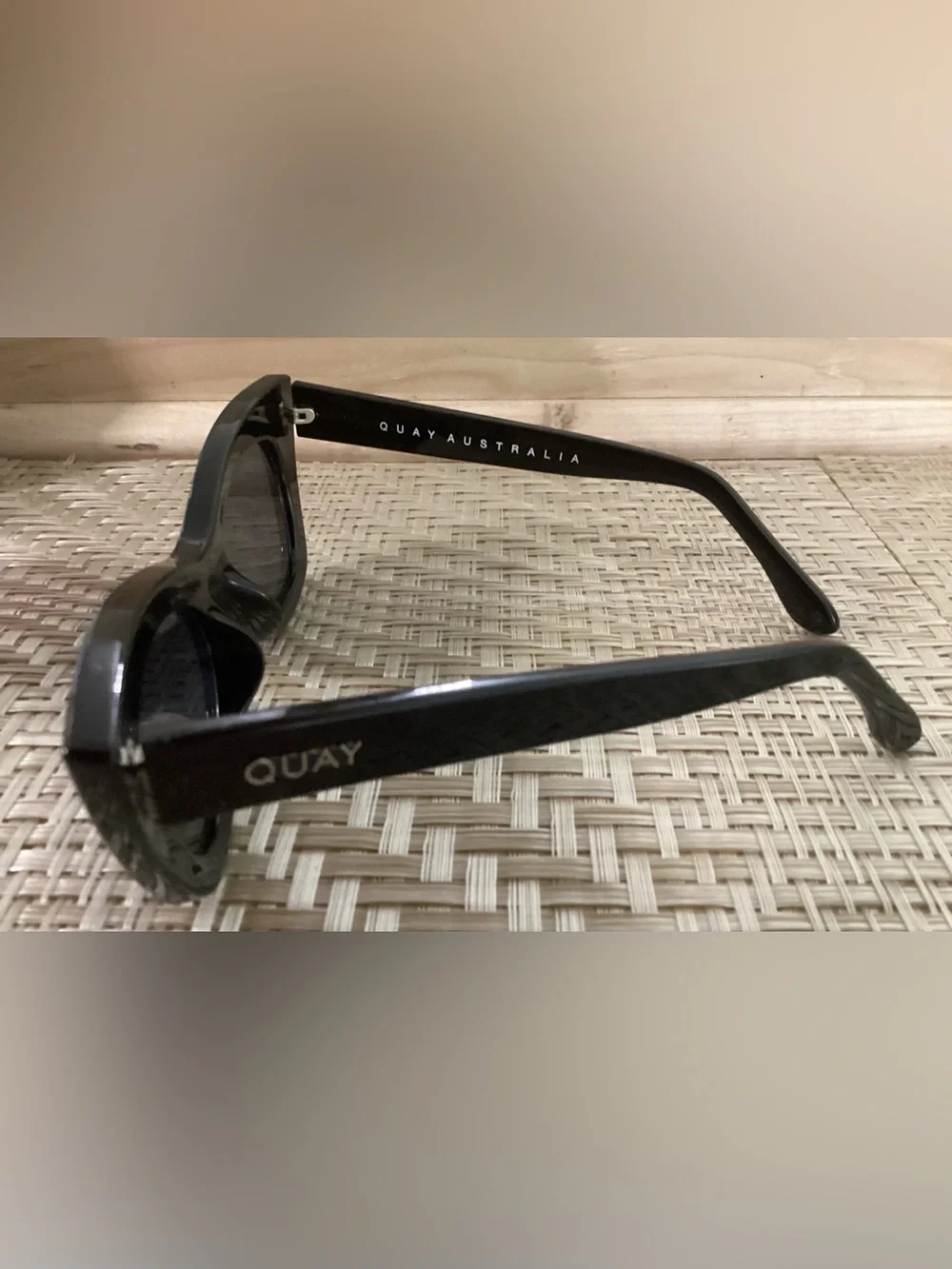 Quay Australia  Subculture 111 Black Cat-Eye Sunglasses - Picture 3 of 6